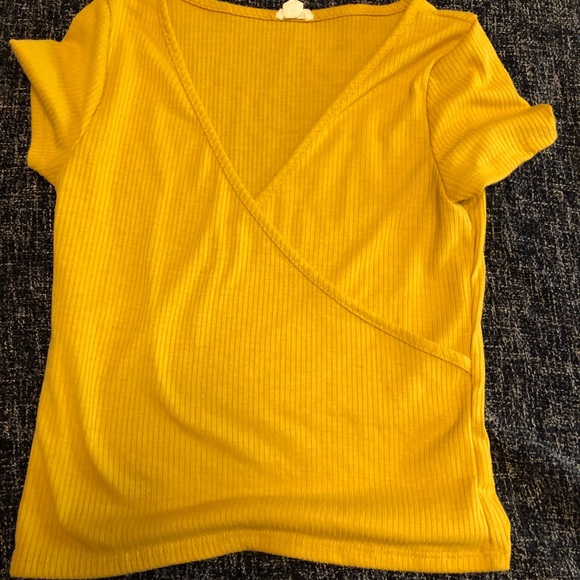 Some is M and L All is $5 each - Picture 3 of 16